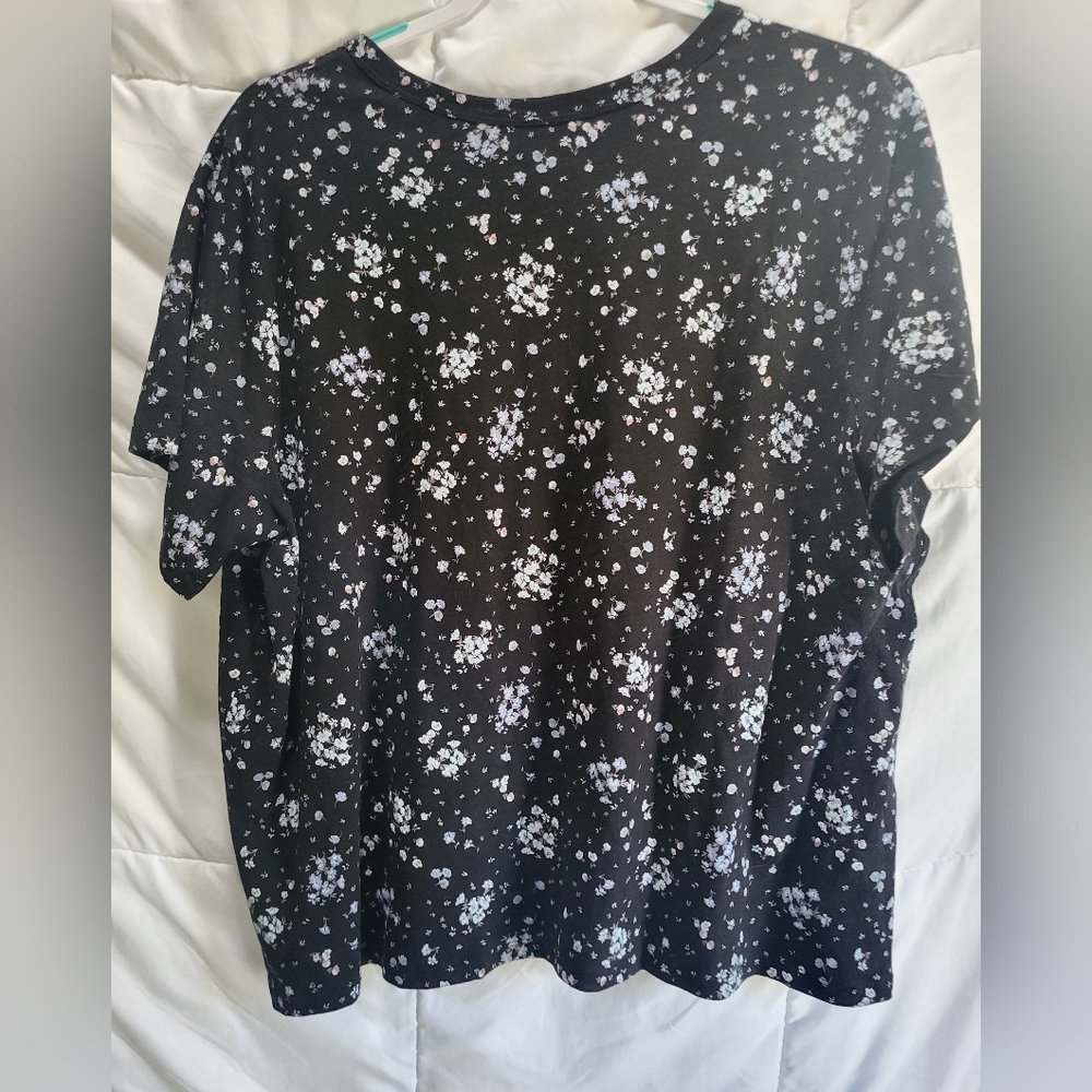Old Navy 2X Top - Picture 2 of 6